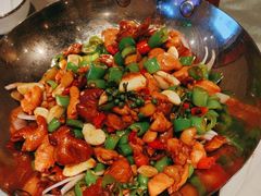 -辛香味烧鱼馆·非遗技艺·排骨红烧肉(光谷医药园店)
