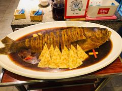 鱼头泡饼-沽上民肴·海鲜锅贴·天津菜(福州道鸿正家园店)