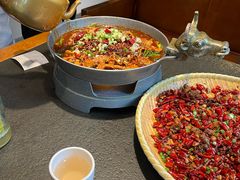 -万重锦·人文川菜馆(骡马市店)