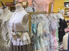 -甜镜物语 LOLITA·汉服·JK制服三坑生活馆(滨江道店)