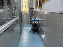 -狗舍宠物医院(四季商业广场店)