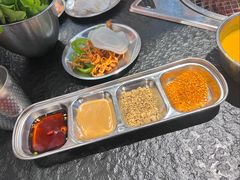 -明洞阿姨·韩式酱蟹烤肉·创意料理(望京1988创始店)