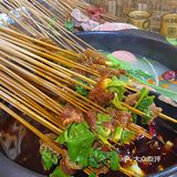 老成都都喜欢的砂锅串串｜满满都是小时候的味道🍢
