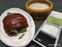 -鸿星花园酒家(银亿家园店)