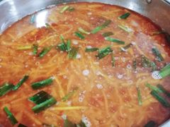 -黄利砖万峰林布依特色酸笋牛肉馆