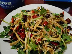 -鲁南仔·滕州炒鸡(经三路店)