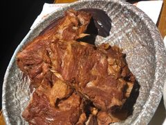 特色大铁锅烀腔骨-95号酱骨·一块豆腐(展春园西路店)