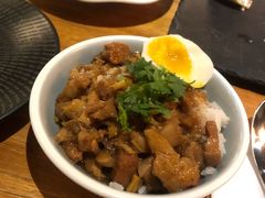 温泉蛋卤肉饭-Let's Taipei 非常烘焙(太古里店)