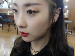 -金夫人化妆摄影职业培训学校