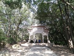 -灵岩山风景区