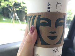 卡布奇诺-星巴克臻选(深圳嘉里建设广场店)