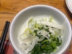 -山河屯铁锅炖·非遗东北菜(南山店)