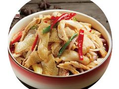 新疆椒麻鸡-疆山别院烧烤·新疆菜(铁路局店)