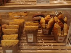 -好利来(上海长宁龙之梦店)
