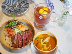 烤牛肉配泡菜温泉蛋饭-gaga(深圳福田星河COCO Park店)