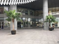 -百盛(莘庄店)