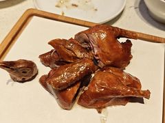 红烧乳鸽-汤城小厨•粤菜•靓汤(望京凯德mall店)
