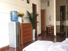 -东方巴黎购物广场