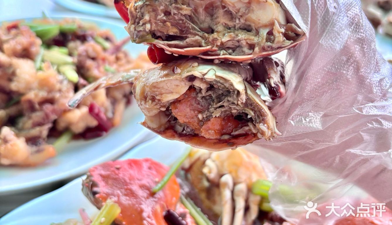 逛完啤酒城，正好来品尝美食啦~