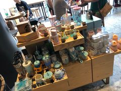 零售区-星巴克臻选(济南恒隆店)
