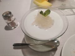 燕窩鮮奶凍-金悦轩海鲜城(渔人码头店)