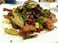 -唐师傅湘西名菜馆(武陵路店)