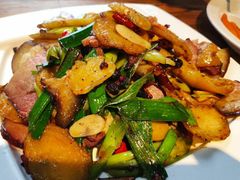 农家炒腊肉-呱呱叫民俗风味主题餐厅(沣峪口店)