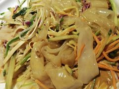 -关东小磨东北菜(上海长风大悦城店)