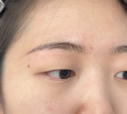 -一个差评成就的纹眉店