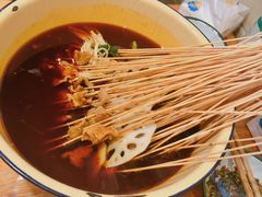 -拈签一笑黄牛肉辣卤串串