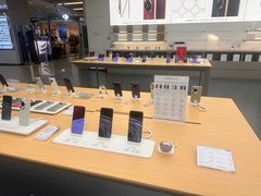 -华为授权体验店(中山公园来福士)