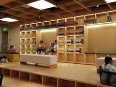 -漕河泾街道图书馆(漕河泾社区文化活动中心店)