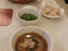 麻酱小料-八先生涮肉房(三里河店)