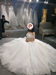 -艾米丽婚纱礼服