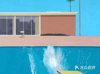 想跳进这个泳池痛快地游一场