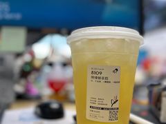 -喜茶(迪士尼小镇·平行宇宙店)