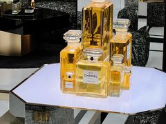 -CHANEL(恒隆广场店)