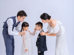 -经典婚纱摄影美学馆·私人定制