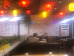 大堂-珍巴奴毛肚牛肉小火锅(四惠店)
