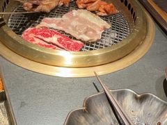 -铭牛烧肉·和牛海鲜自助(高新月牙湖店)