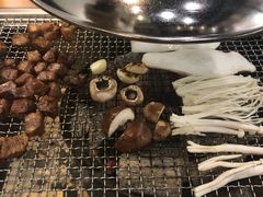 -肉甲韩国木炭烤肉(新壹街1店)
