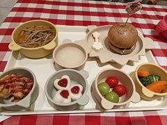 厚嘟嘟牛肉杂粮汉堡儿童餐-西贝(金桥店)