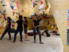 -Upper Climbing Gym 攀岩(华侨城店)