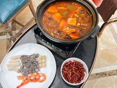 -品海楼·大连海胆锅贴馆(东港店)