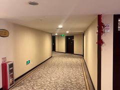 -广东大厦酒店(广州北京路步行街纪念堂地铁站店)