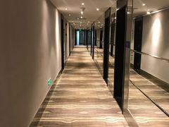 -桔子酒店(深圳东门湖贝地铁站店)
