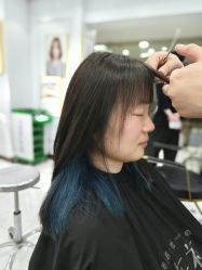 -镁连社·美联社