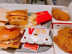 芝芝酪酪堡-麦当劳(中山大道中店)