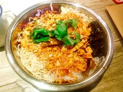 小味一绝-喝丢一只鞋辣炒海鲜小烧烤(三八广场店)