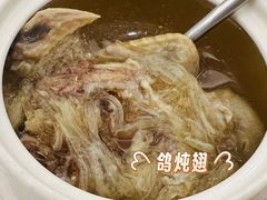 -郑猛记石岐鸽主题餐厅(长江店)